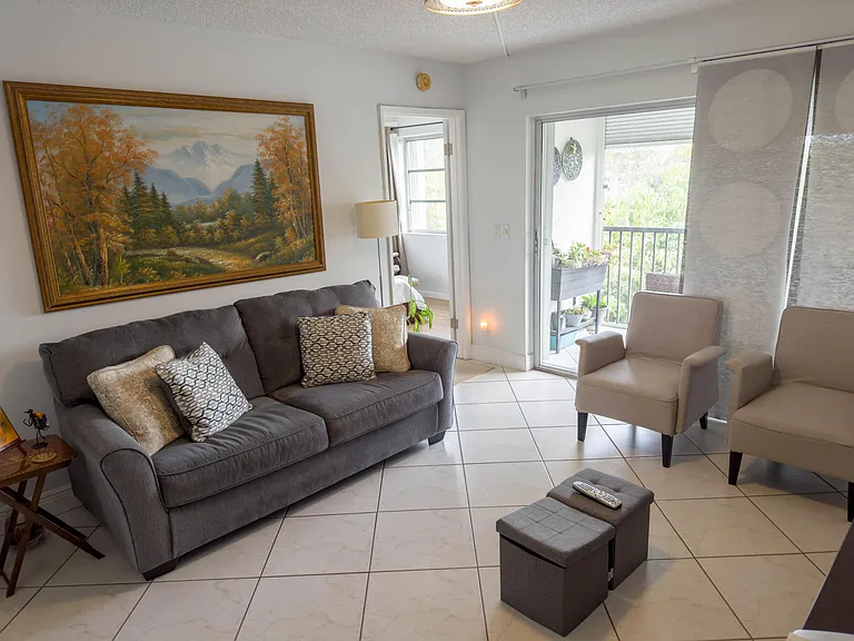 2222 N Cypress Bend Dr #403 — Photo 11