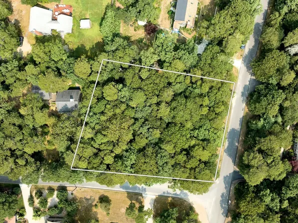 255 Epanow Road, Eastham, MA 02642