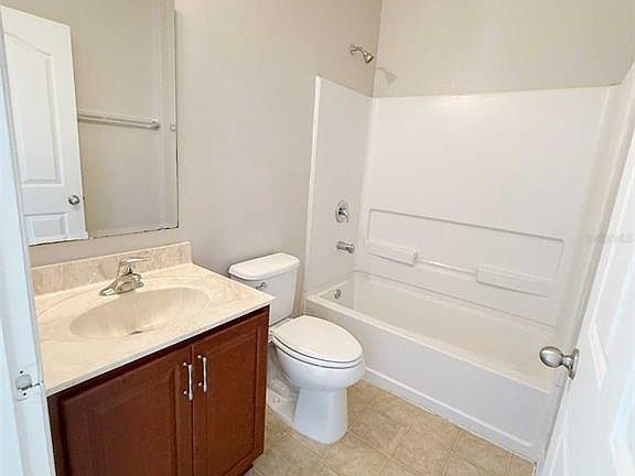 4th image of 1208 Sawgrass Pointe Dr