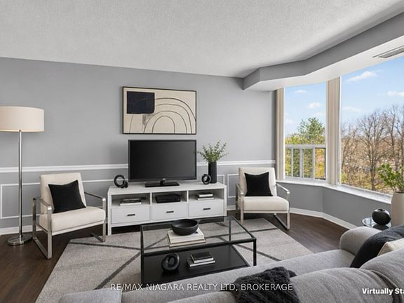 4th image of 81 Scott St #501