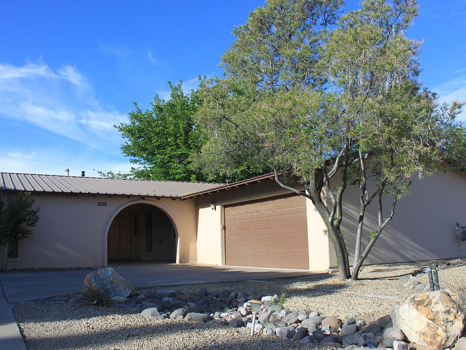 1st image of 1670 Mariposa Dr
