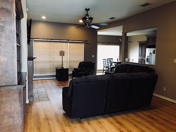 2nd image of 113 S Greasewood St