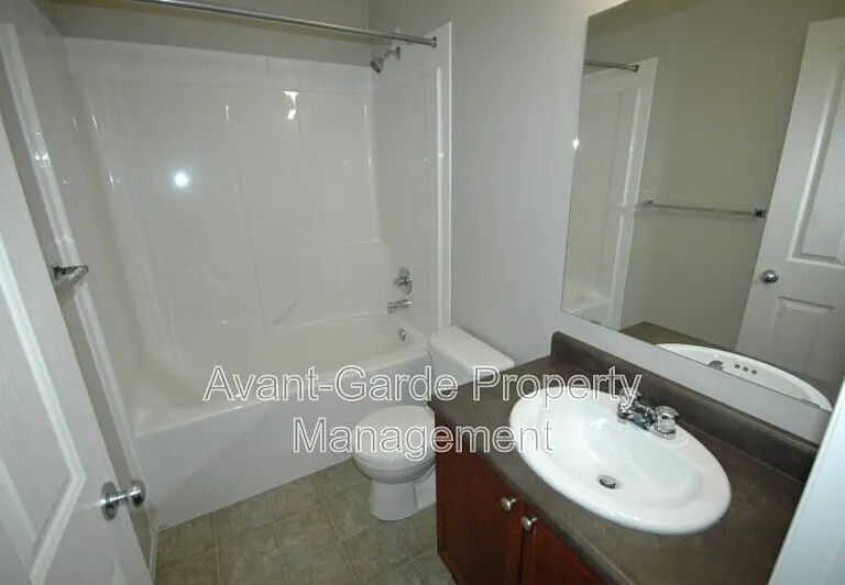 57 Vaughn Ave — Photo 9