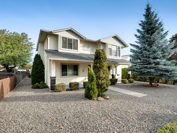 560 & 562 Christleton Ave, Kelowna, BC V1Y 5J2