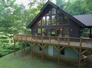 1327 Mountain Crest Dr S, Marion, NC 28752