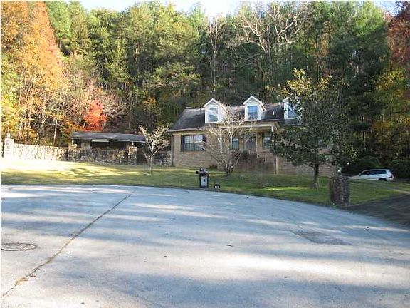 3rd image of 118 La Porte Dr