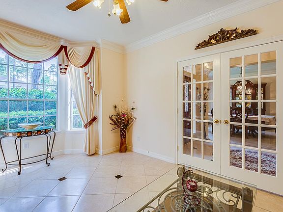 4th image of 4515 Honeywood Ct