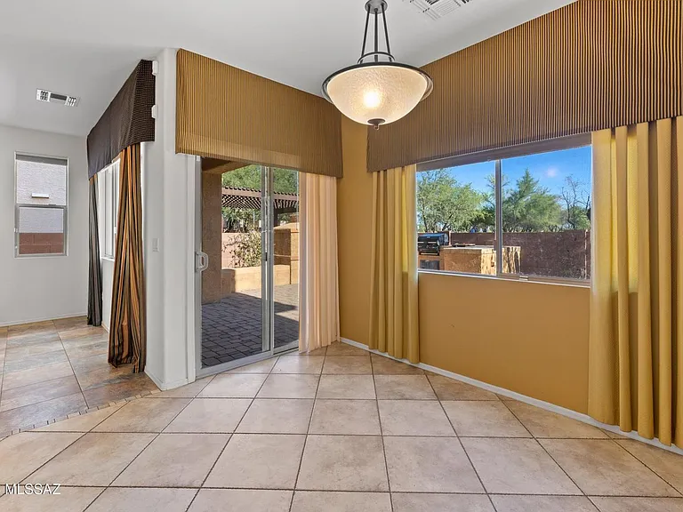1605 W Homecoming Way — Photo 15