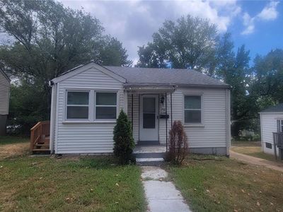 7121 Lamont Dr, Saint Louis, MO, 63136