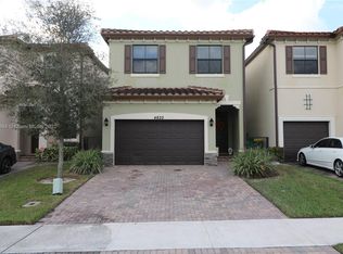 4820 NW 56th Ct, Tamarac, FL 33319