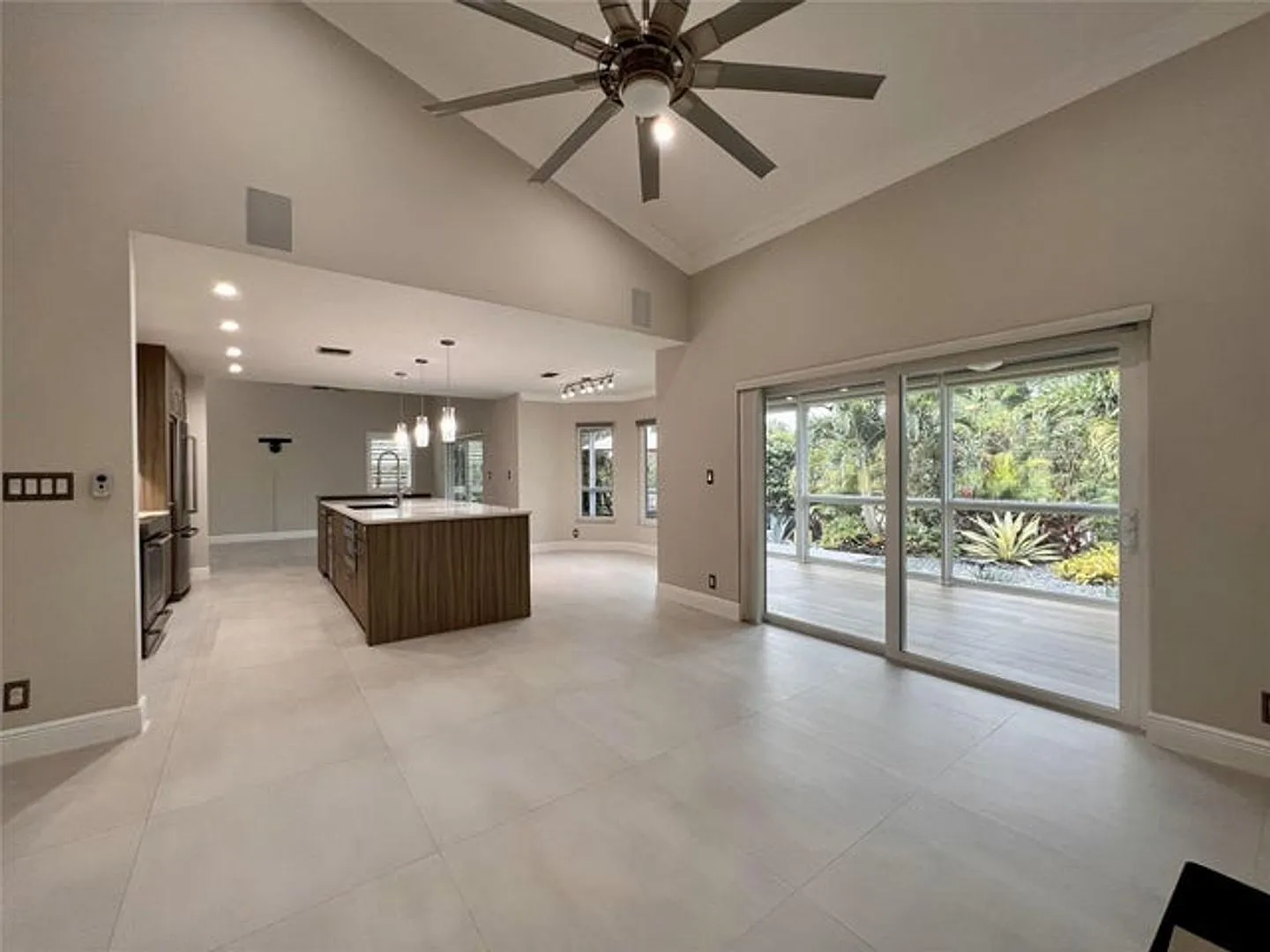 720 Birdie Court, Delray Beach, Fl 33445 — Photo 4