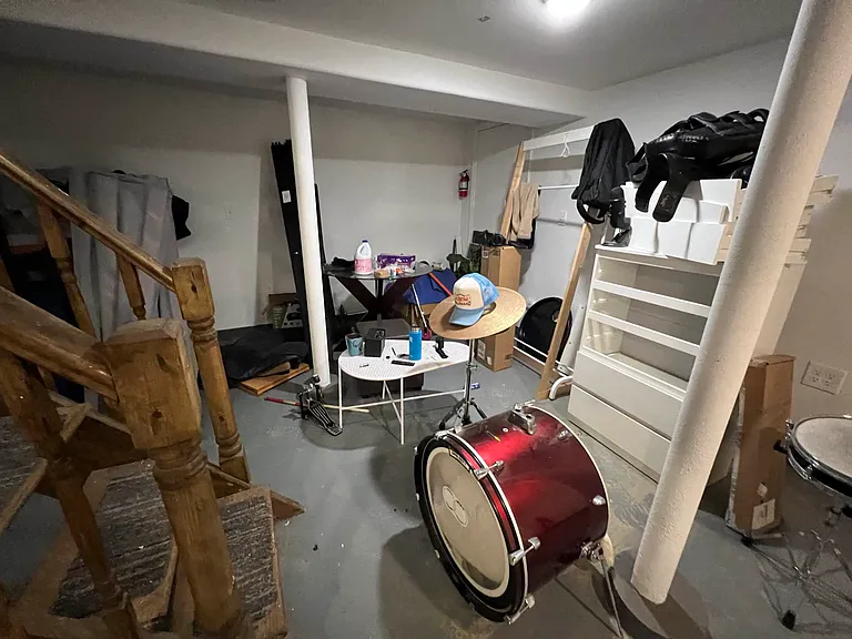182 Meserole St #1 — Photo 3