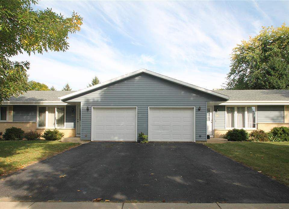 1st image of 316-318 N Wuthering Hills Dr