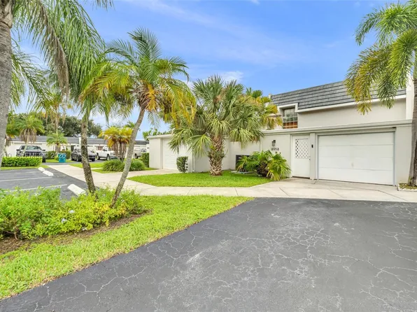 18958 Bobolink Dr, Hialeah, FL 33015