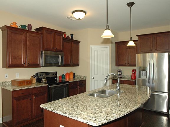 5th image of 2173 Kirkwall Dr