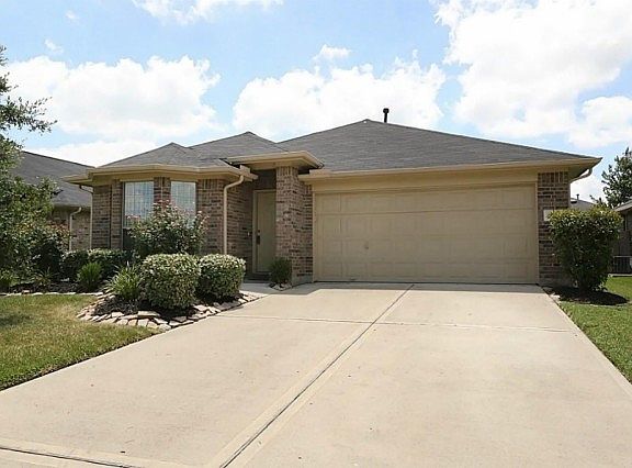 2nd image of 6327 Saragosa Crossing Ln