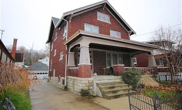 1st image of 826 6th Ave