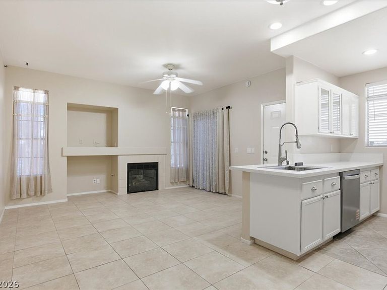 2201 Ramsgate Dr APT 818, Henderson, NV