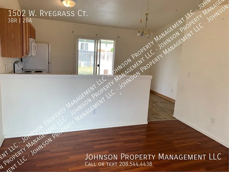 1502 W Ryegrass Ct — Photo 6