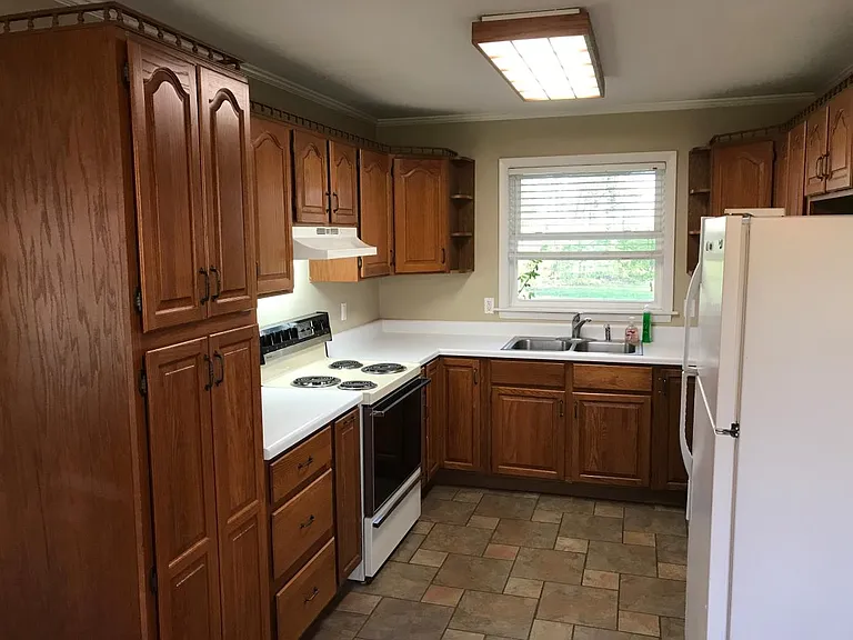18212 Harmony Rd — Photo 15