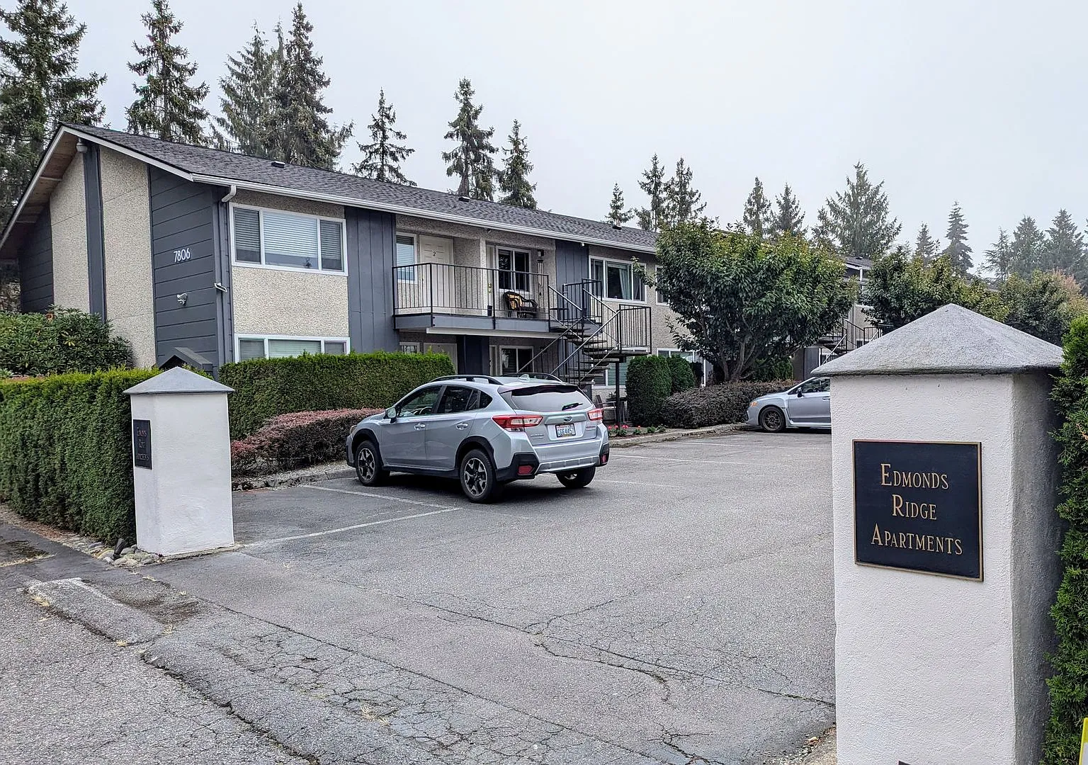 Edmonds Ridge Apartments — Photo 3