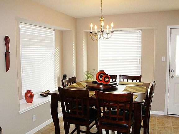 Breakfast area featuring lots of natural sunlights,great view of the outdoors and neutral colors throughout