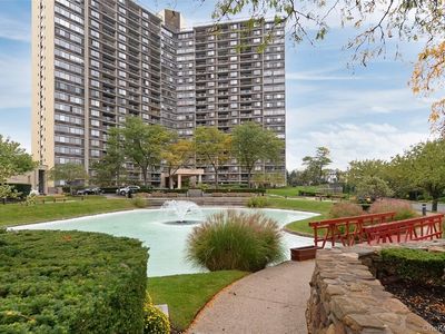 2 Bay Club Drive #6D, Flushing, NY, 11360