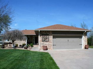 2 Tipperary Ct, Augusta, KS 67010