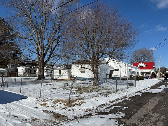 4th image of 5824 Kentland Ave
