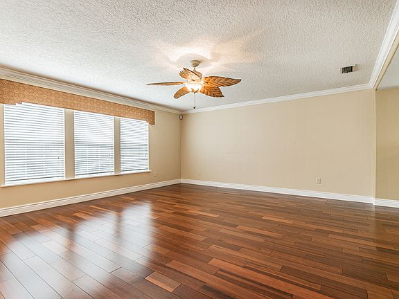 4th image of 1363 Ardmore St