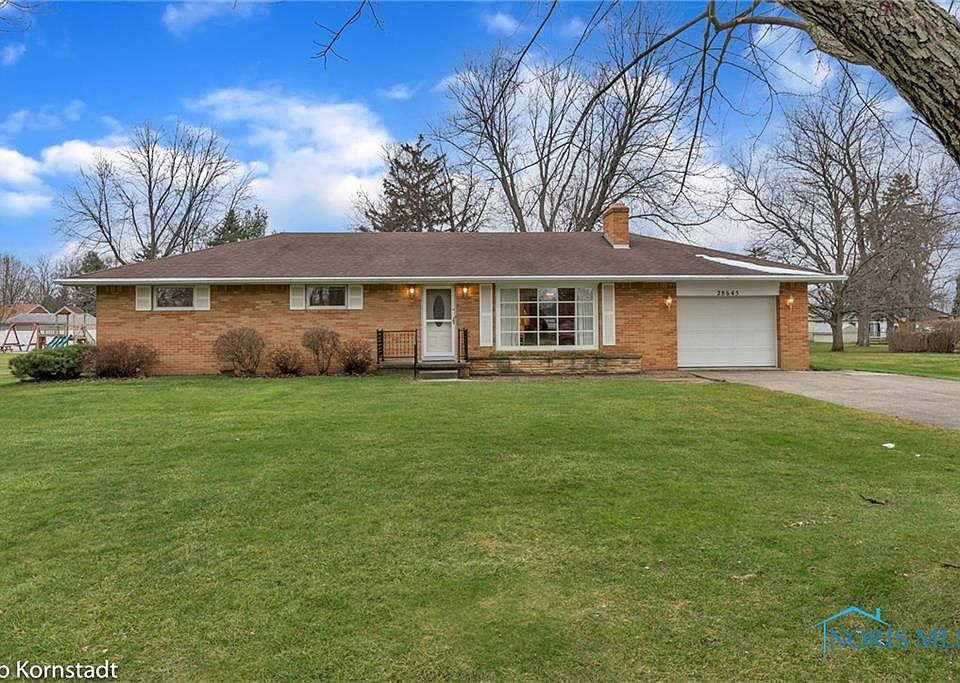 1st image of 28645 Snyder Dr