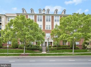 701 Fallsgrove Dr APT 107, Rockville, MD 20850