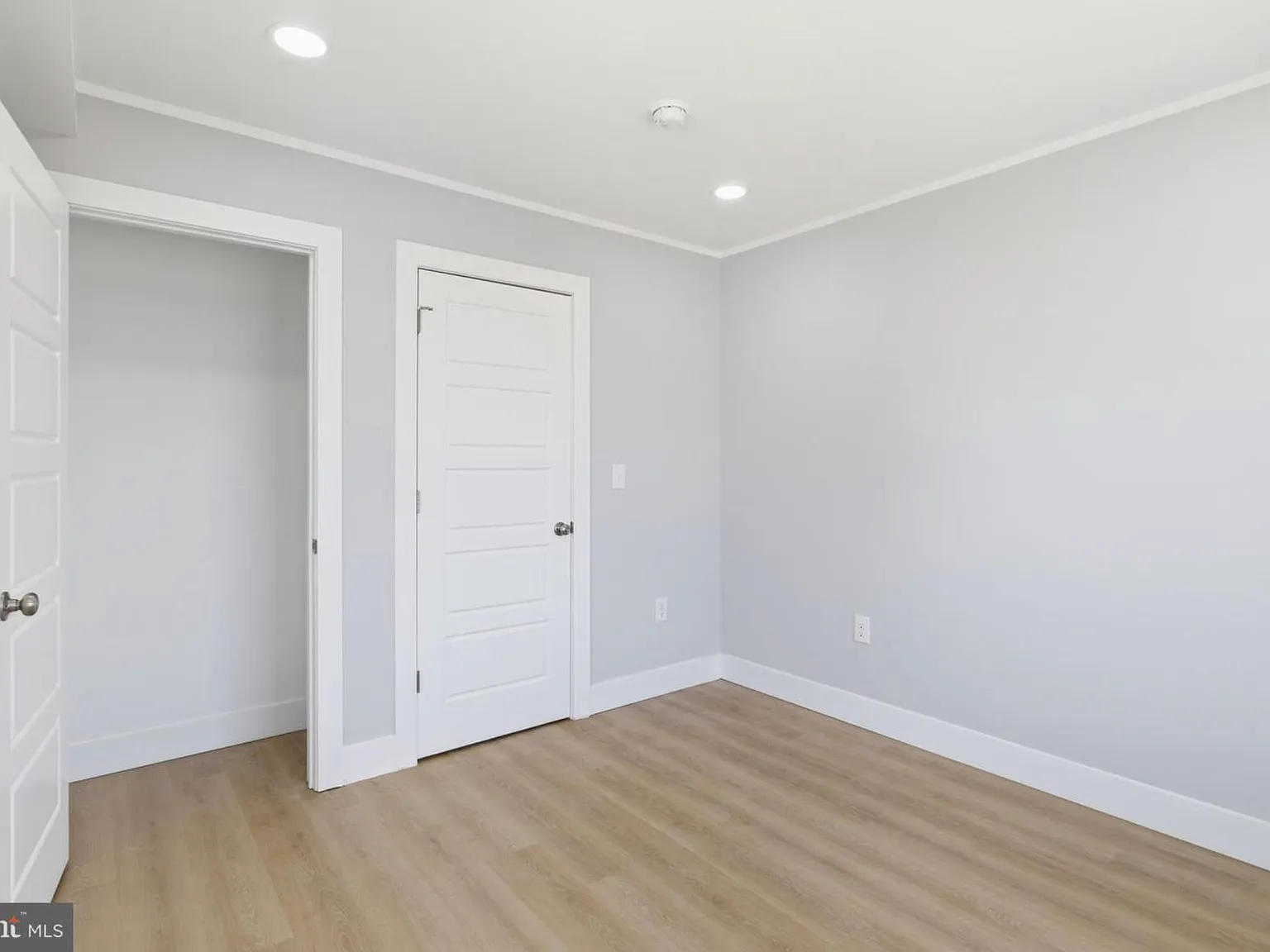 1511 W Flora St — Photo 4