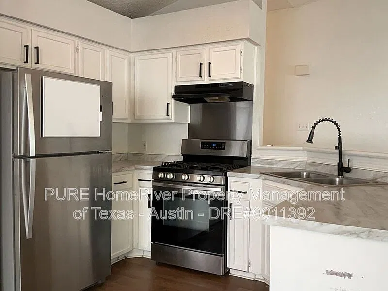3 bed, 2.0 bath, 1341 sqft, $1,775 — Photo 4