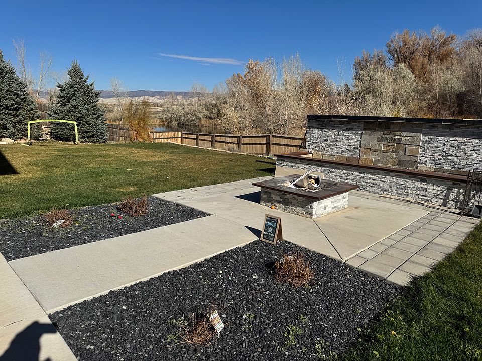 1st image of 66361 Crestview Dr