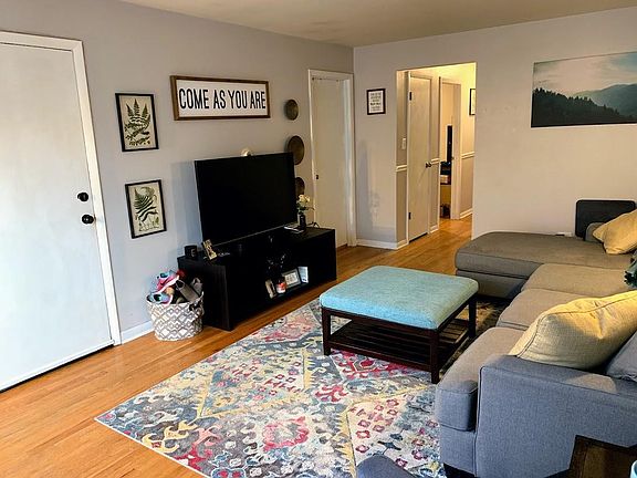 2nd image of 2239 W Winona St #2
