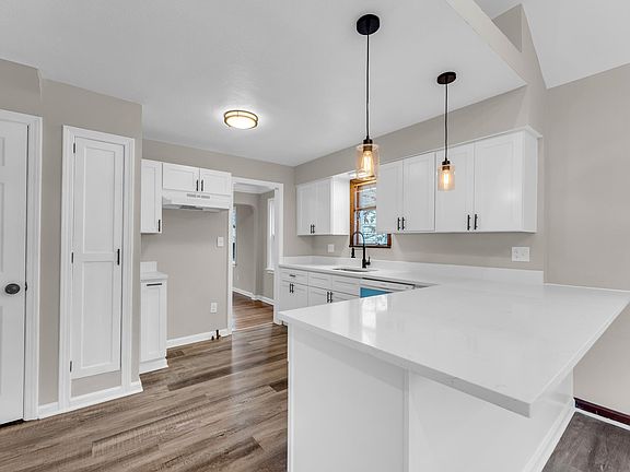 5th image of 21491 Kennison Ave