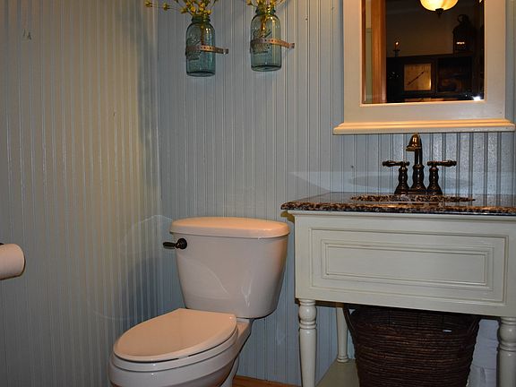 4th image of 317 Essex Way
