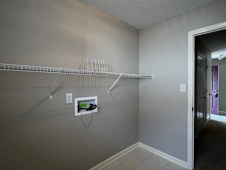 3427 Poplar Hl — Photo 59