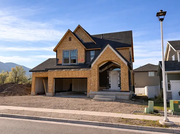 461 W Summerhill Ln, Centerville, UT 84014