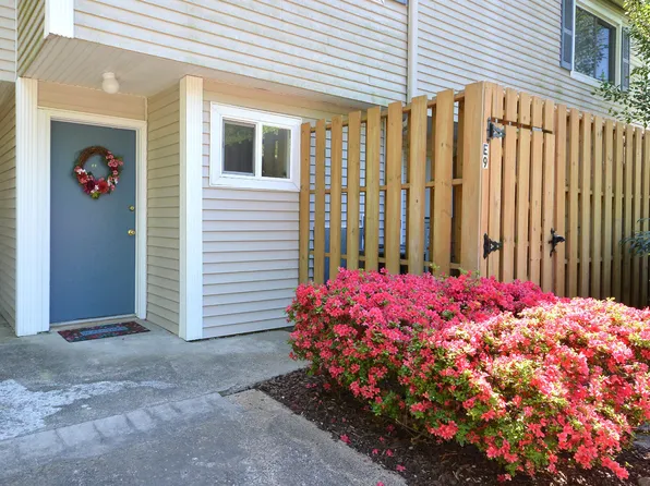 220 Elizabeth St APT E9, Chapel Hill, NC 27514