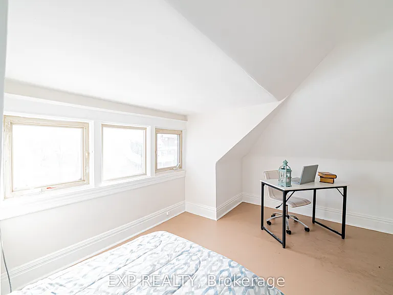 52 Proctor Blvd #MAIN — Photo 29