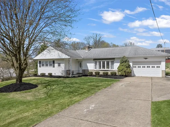 2126 Pococen Dr, Coraopolis, PA 15108