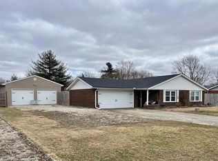 3308 N Burgess Rd, Muncie, IN 47304