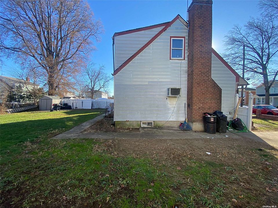 218 Siegel Street, Westbury, NY 11590 Zillow