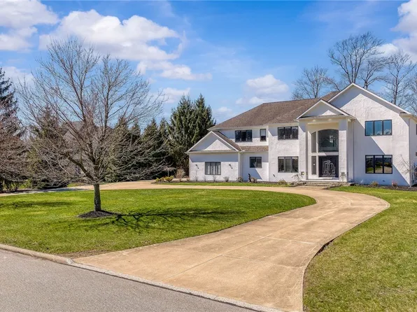 2504 Ginger Wren Rd, Pepper Pike, OH 44124
