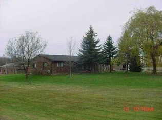 64201 Place Rd, Lenox, MI 48050