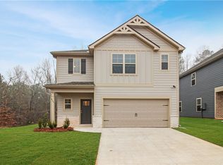 865 Lismore Dr, Opelika, AL 36804