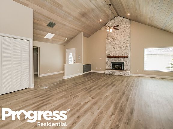 3rd image of 1150 Linkside Ct