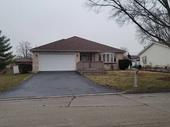 725 N Indiana St, Elmhurst, IL 60126